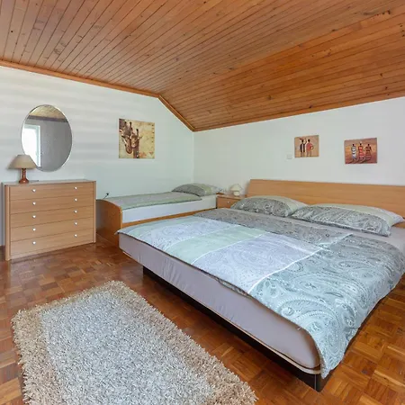 Hisa Oder Appartamento