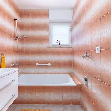 Hisa Oder Apartament Vodice