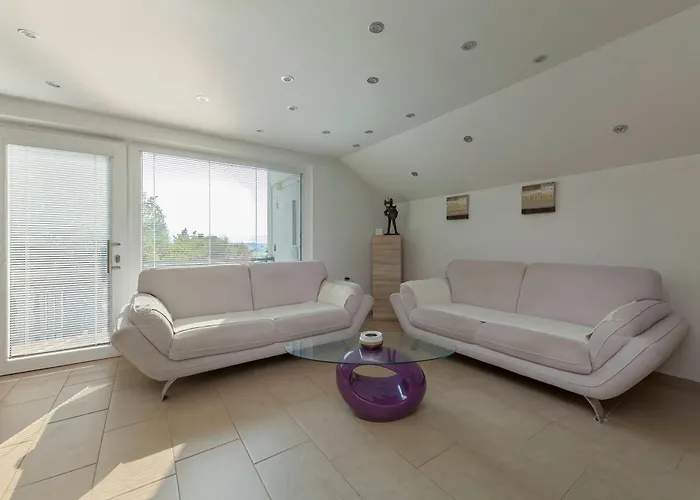 Hisa Oder Appartement