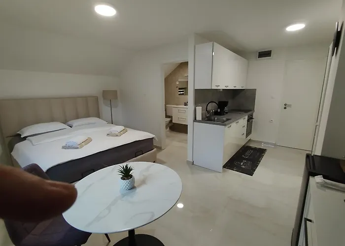 Hisa Oder Appartement